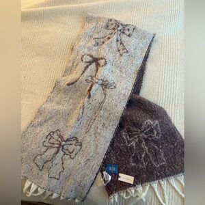 Anthropologie Maeve maroon and Cream Scarf